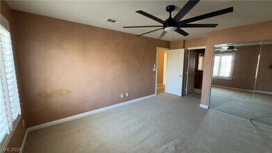 Building Photo - 10619 Sunwind Ave