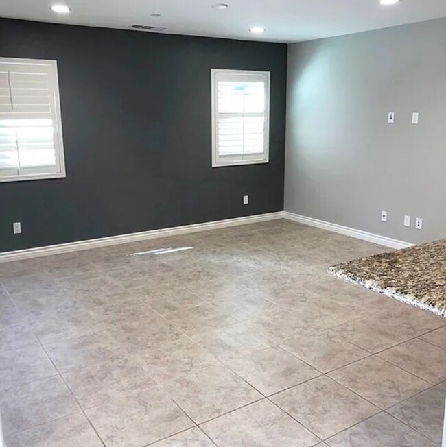 Building Photo - Welcome to Your Next Home in the Gated Est...