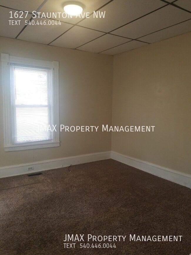 Building Photo - 1627 Staunton Ave NW
