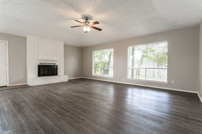 Building Photo - 3 br, 2 bath House - 7202 Skylight Ln