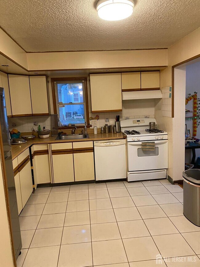 Foto del edificio - 4607 Hana Rd