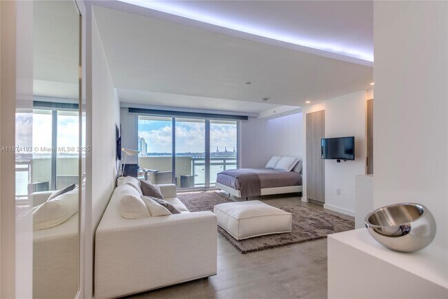 Foto del edificio - 1500 Bay Rd