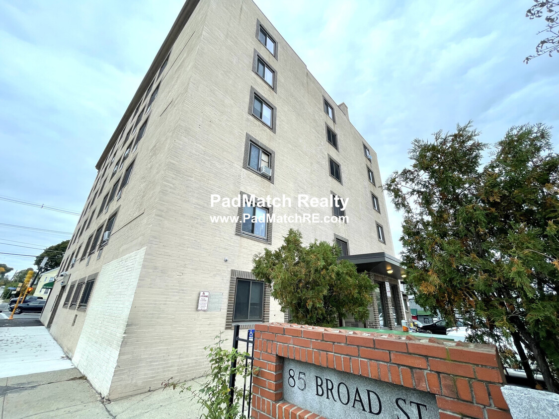 Primary Photo - 85 Broad St