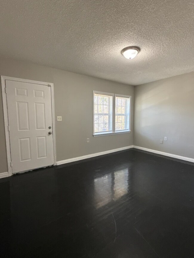 Foto del edificio - 230 Rosser St SW