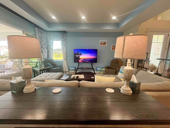 Photo - 614 Coral Reef Way House