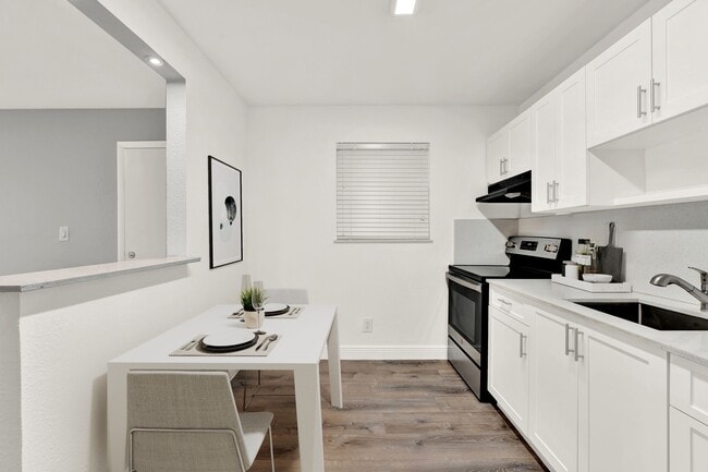 Building Photo - Ashley Place Apartments