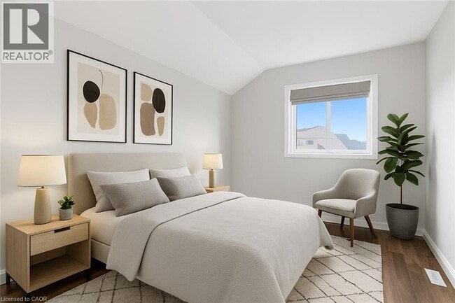 Photo du bâtiment - 2 Windsor St