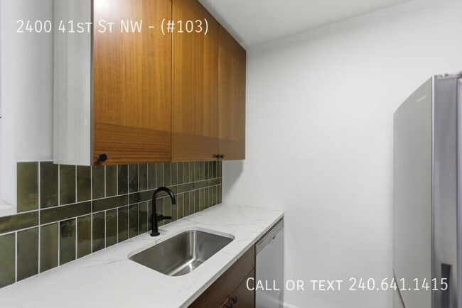 Foto del edificio - 2400 41st St NW