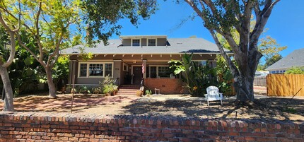 Building Photo - 1116 Pismo St