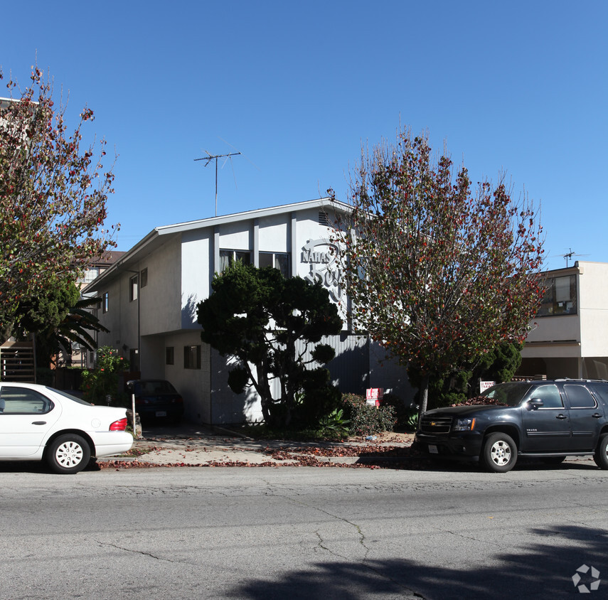 Primary Photo - Nahas Bey Apartments
