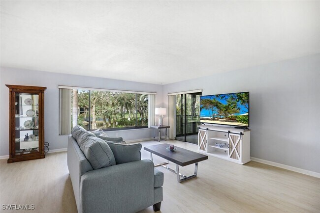 Building Photo - 5954 Pelican Bay Blvd