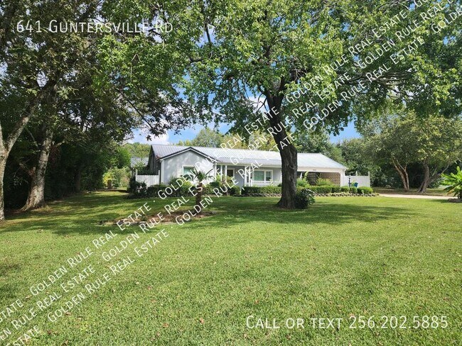 Foto del edificio - 641 Guntersville Rd