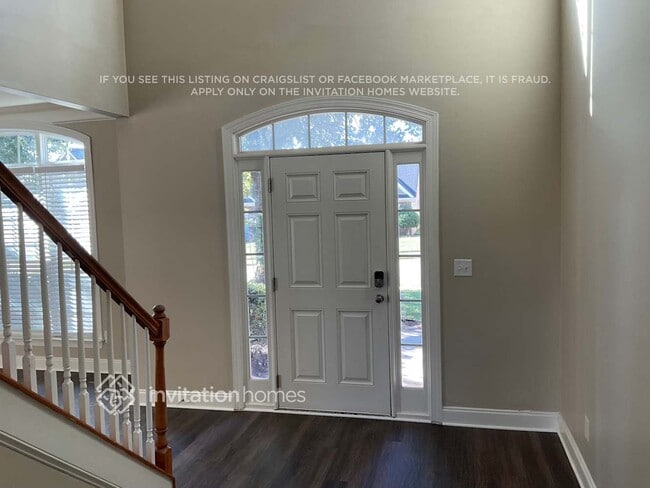 Building Photo - 8612 Ridgeline Ln
