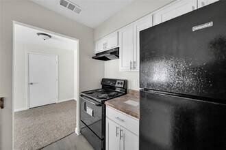 Building Photo - 12619 Ashford Meadow Dr