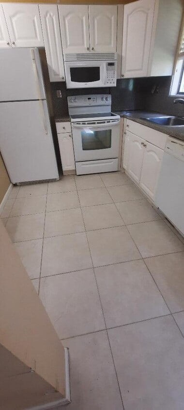 Primary Photo - 15217 Lakes of Delray Blvd