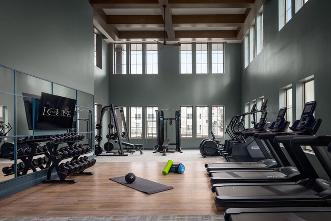 Building Photo - The Louise