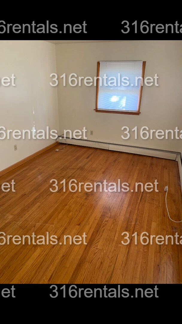 Foto del edificio - $495 - 1 bed 1 bath - Multi Family Home