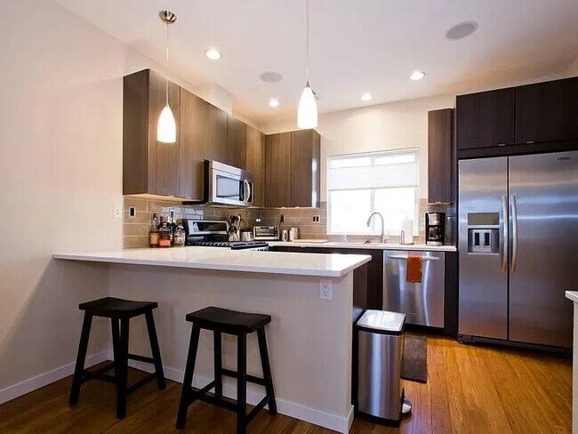 Foto del edificio - 2407 West Argyle Place