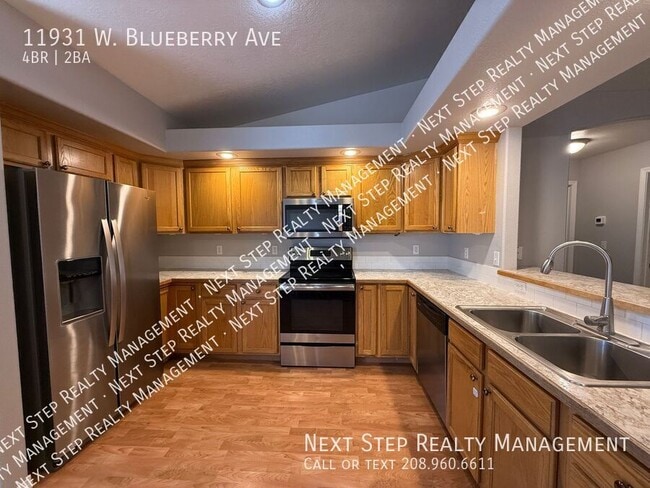 Foto del edificio - 11931 W Blueberry Ave