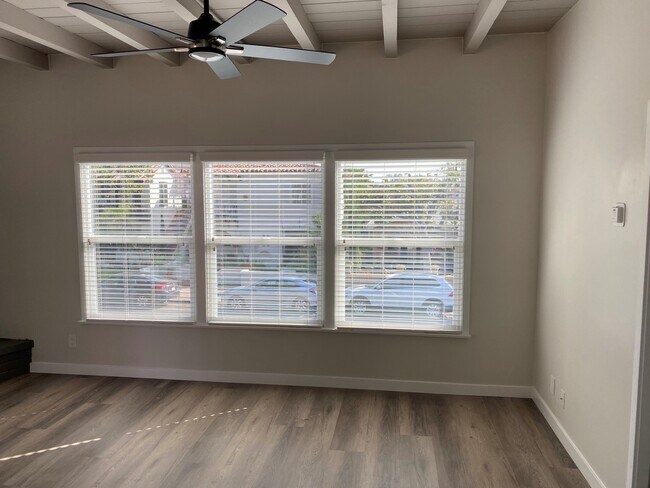 Foto del edificio - 213 Park Ave