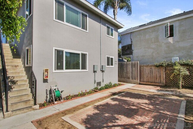 Building Photo - 4742.5 Lotus St