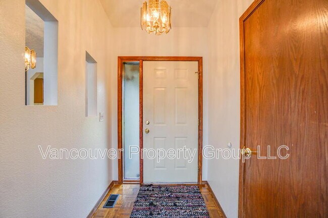 Foto del edificio - 4012 R St