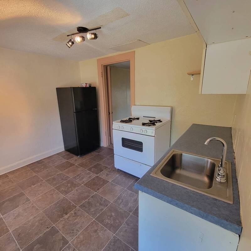 Primary Photo - 629 Aldine St