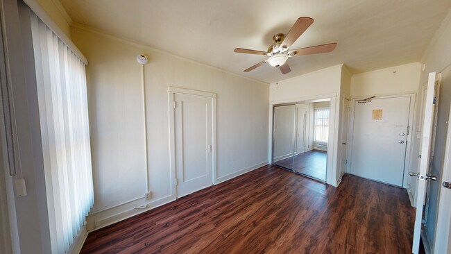 Foto del edificio - 2532 Daly St