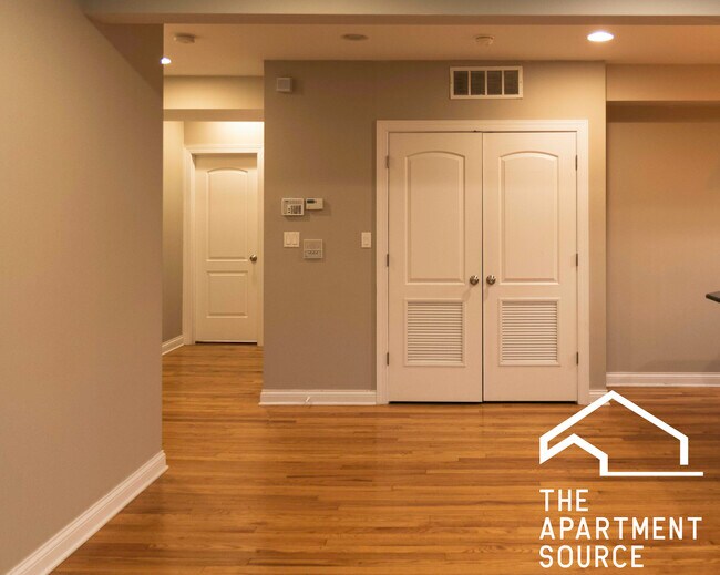 Foto del edificio - 3810 N Marshfield Ave