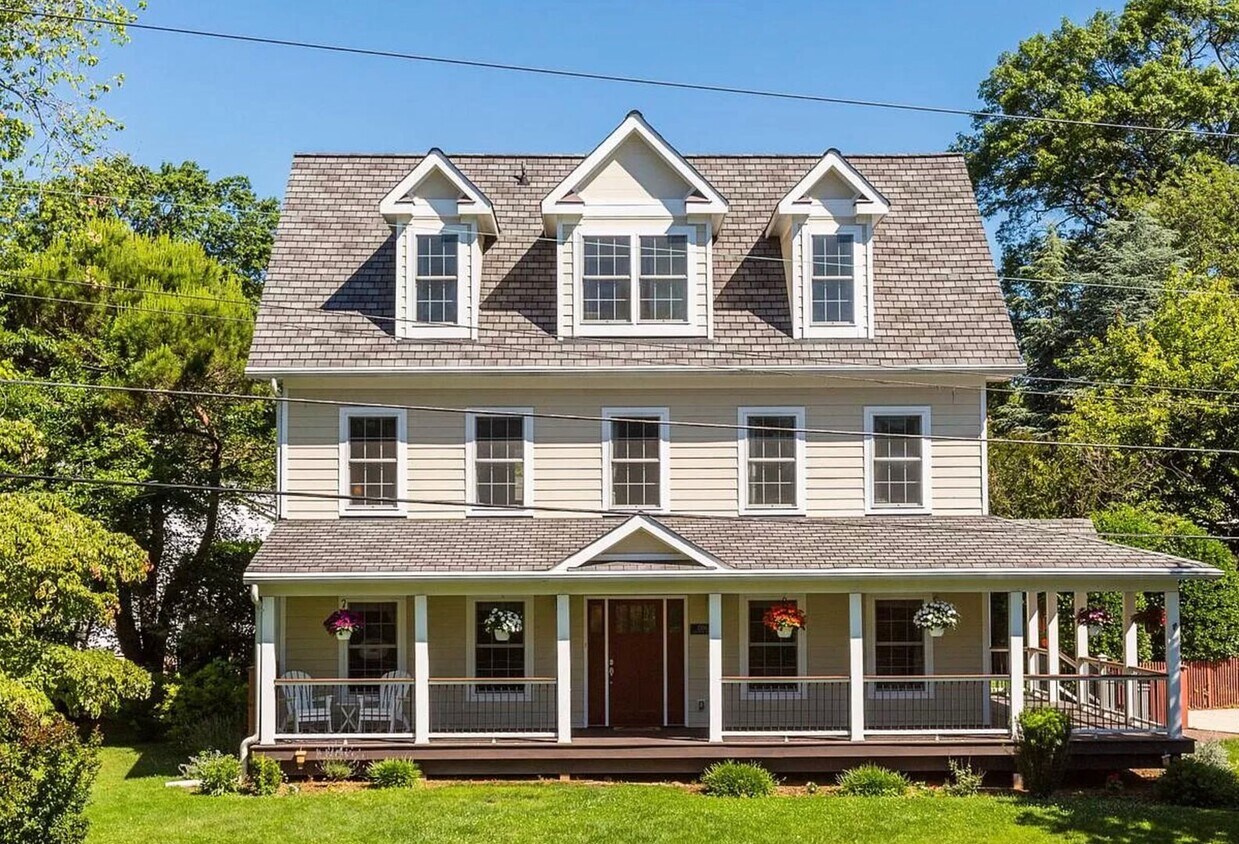 Foto del edificio - Rockin' in Rockville Custom 3 BED+3Ba CUST...