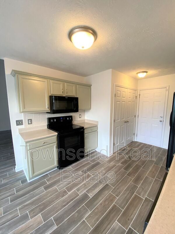Building Photo - 376 Tennessee Walker Dr