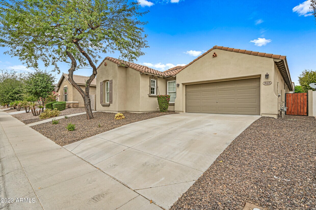 18410 W Vogel Ave, Waddell, AZ 85355 House Rental in Waddell, AZ