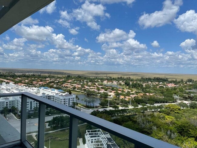 Building Photo - 2000 Metropica Wy