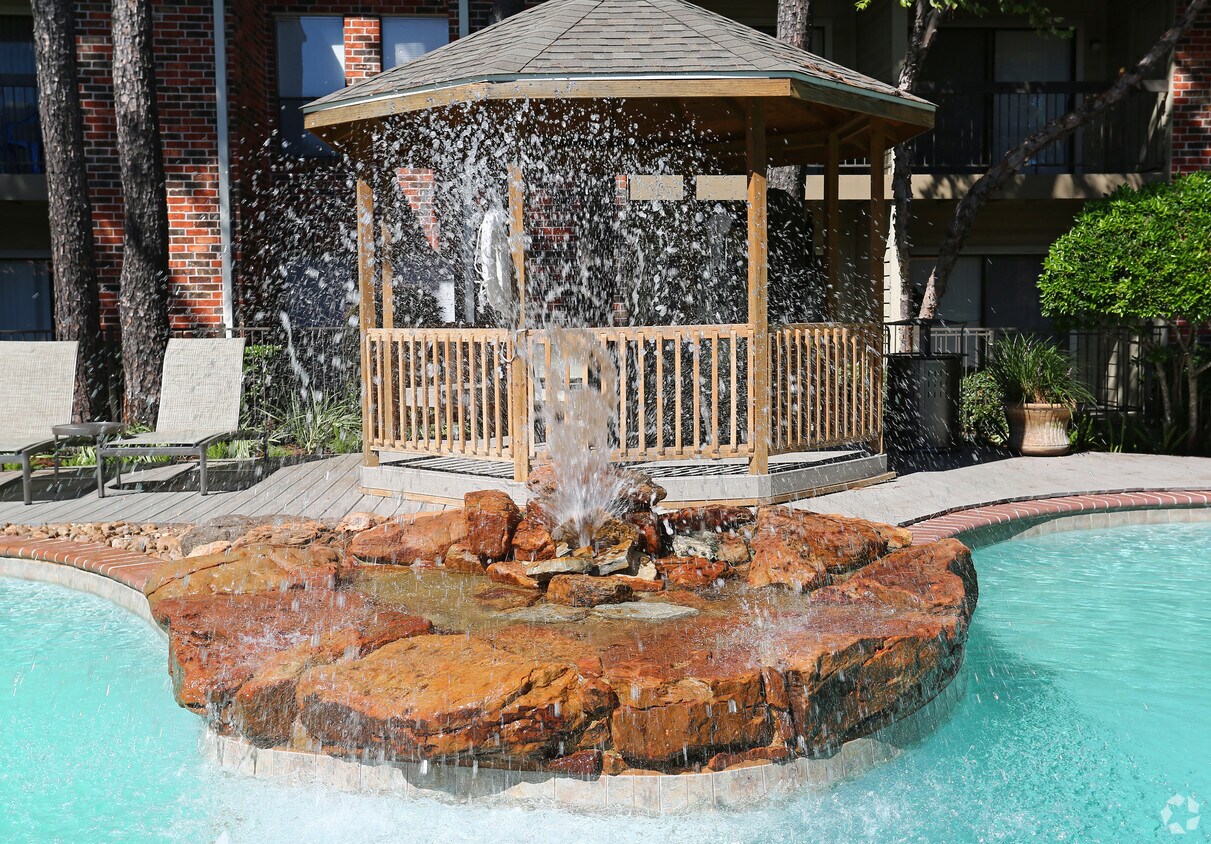 Westmount at London Park Apartments 14545 Bammel North Houston Rd