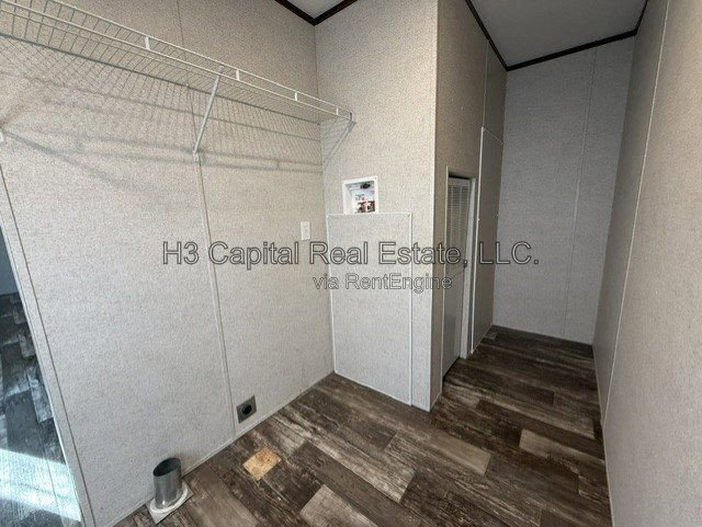 Foto del edificio - 523 Lone Robin St