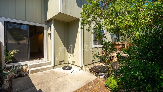 Building Photo - 3 Bedroom ~ 2.5 Bath ~ Attached 2 car Gara...