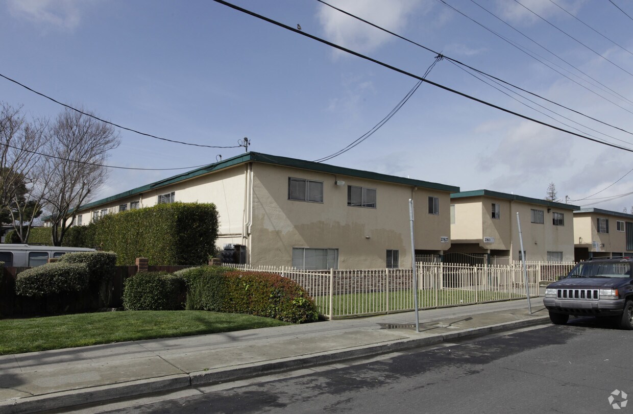 Foto del edificio - 27813-27827 Leidig Ct