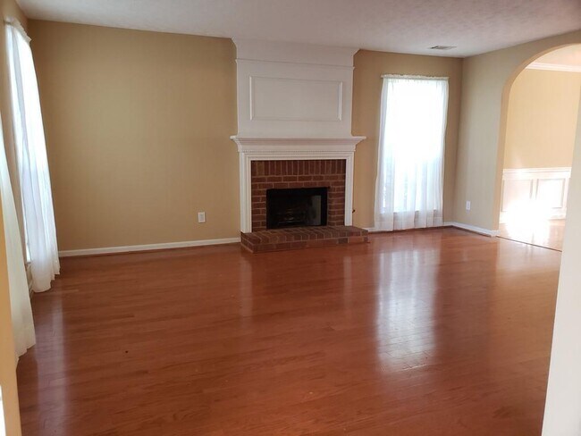 Building Photo - 1155 Winthrope Chase Dr