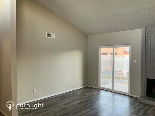 Building Photo - 5309 Calle Serena NW