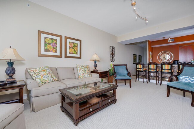 Foto del edificio - 3000 Oasis Grand Blvd