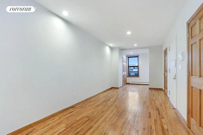 Building Photo - 30 1st St
