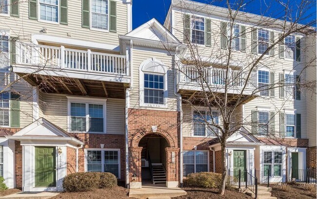 Foto del edificio - 46956 Courtyard Sq