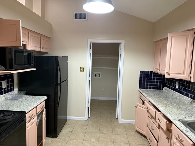 Building Photo - 5410 Deep Canyon Dr