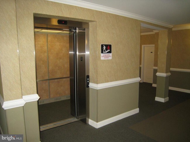 Foto del edificio - 6301 Lydia Hollow Dr