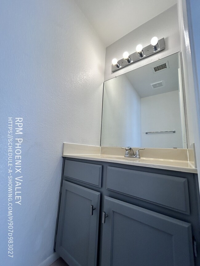 Foto del edificio - 3/2 Chandler Townhome *NEW* Paint & *NO* C...