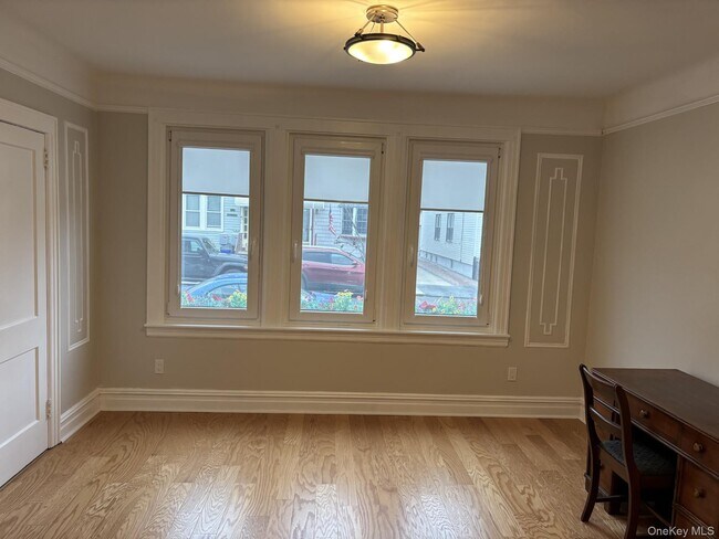 Building Photo - 59-37 57th Dr