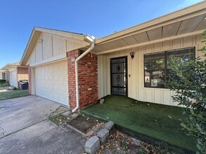 Building Photo - 6914 E 46th Pl