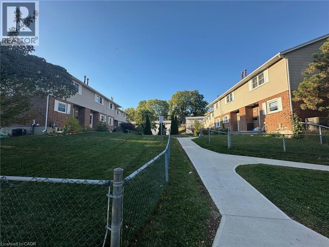 Building Photo - 440 Pioneer Dr