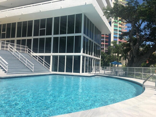 Foto del edificio - 1627 Brickell Ave