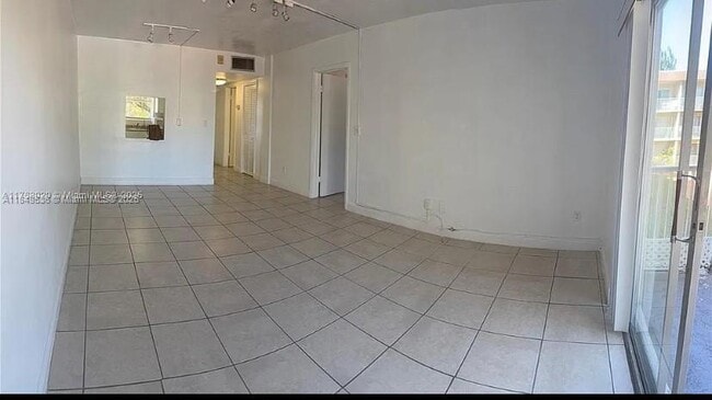 Foto del edificio - 7505 SW 82nd St